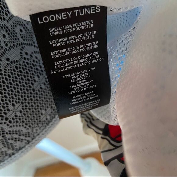 Looney Tunes X Members Only character pattern windbreaker jacket - NWT - Picture 14 of 16